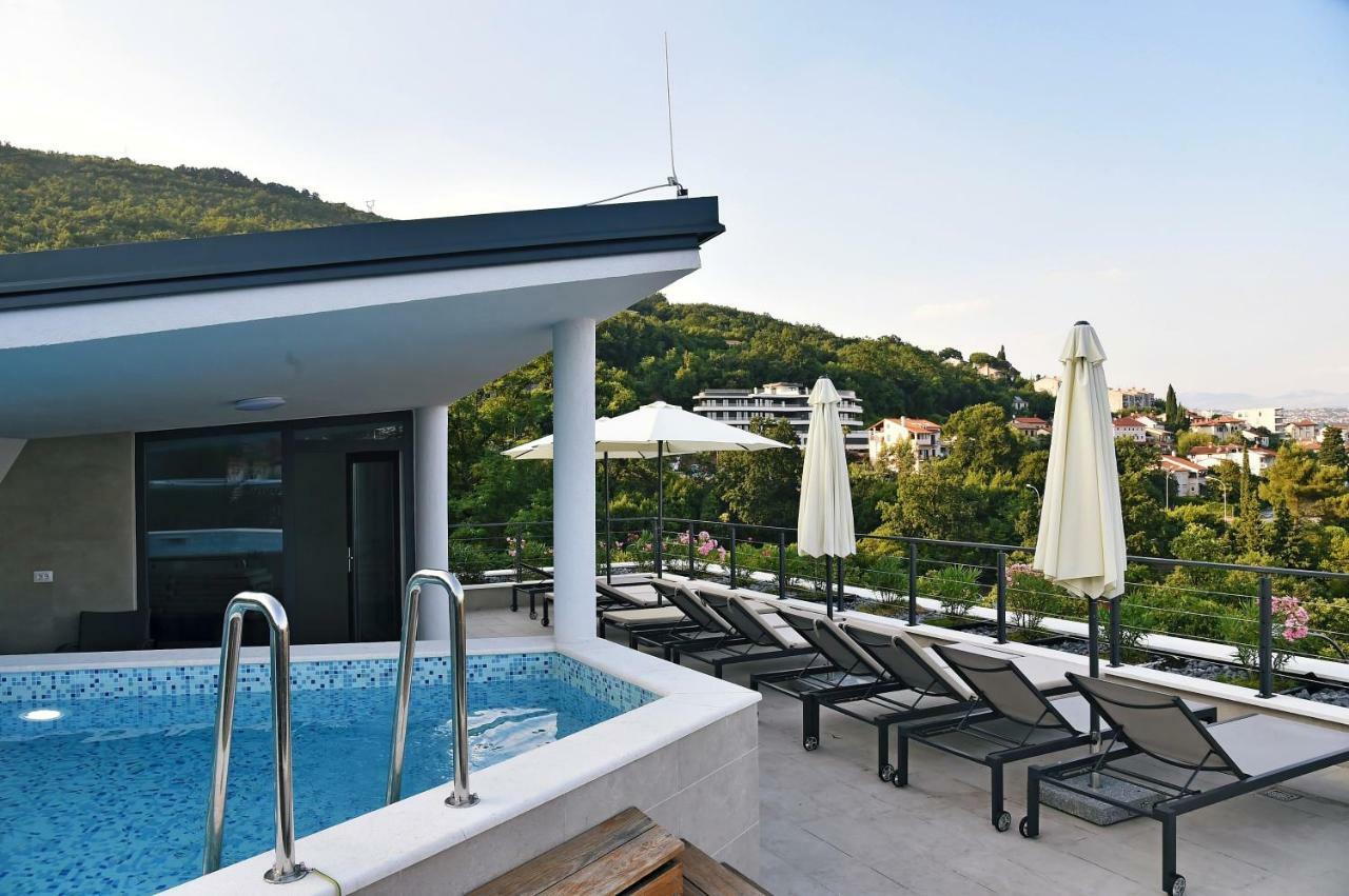 Apartments In Villa Ziza, Rooftop Swimming Pool Opatija Exterior foto